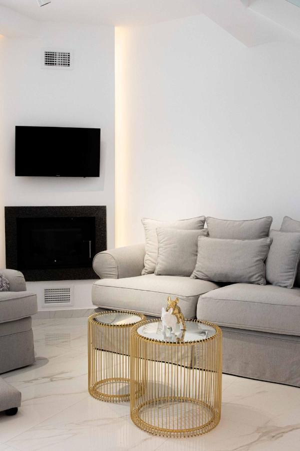 Dk Luxury Suite Néa Péramos Εξωτερικό φωτογραφία