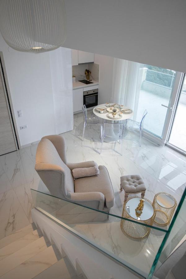Dk Luxury Suite Néa Péramos Εξωτερικό φωτογραφία