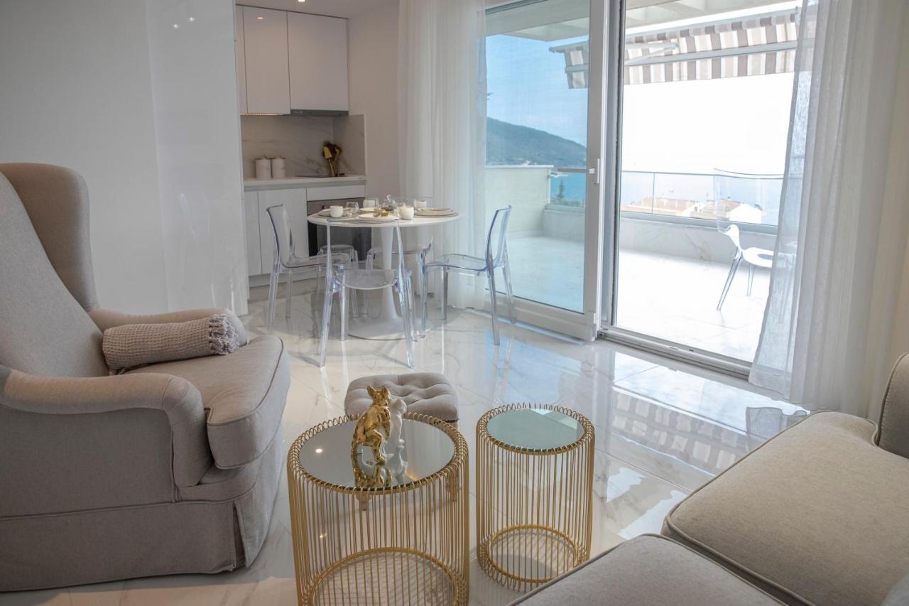 Dk Luxury Suite Néa Péramos Εξωτερικό φωτογραφία