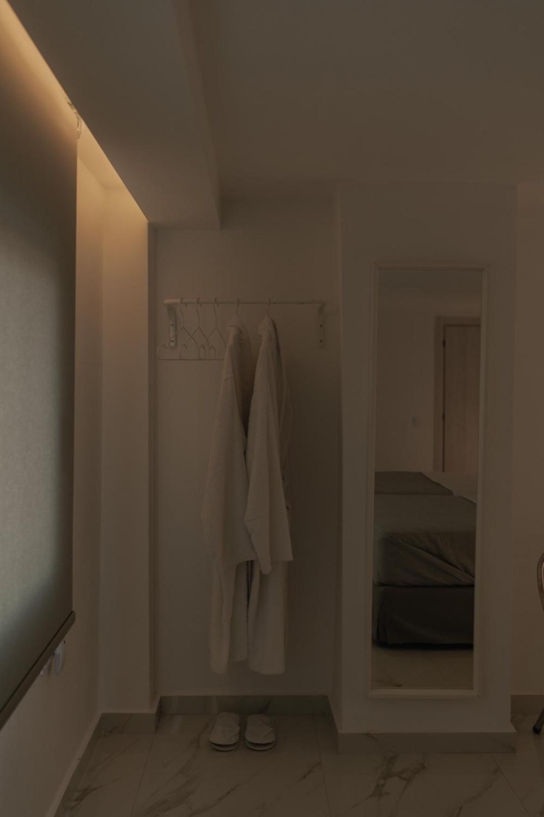 Dk Luxury Suite Néa Péramos Εξωτερικό φωτογραφία