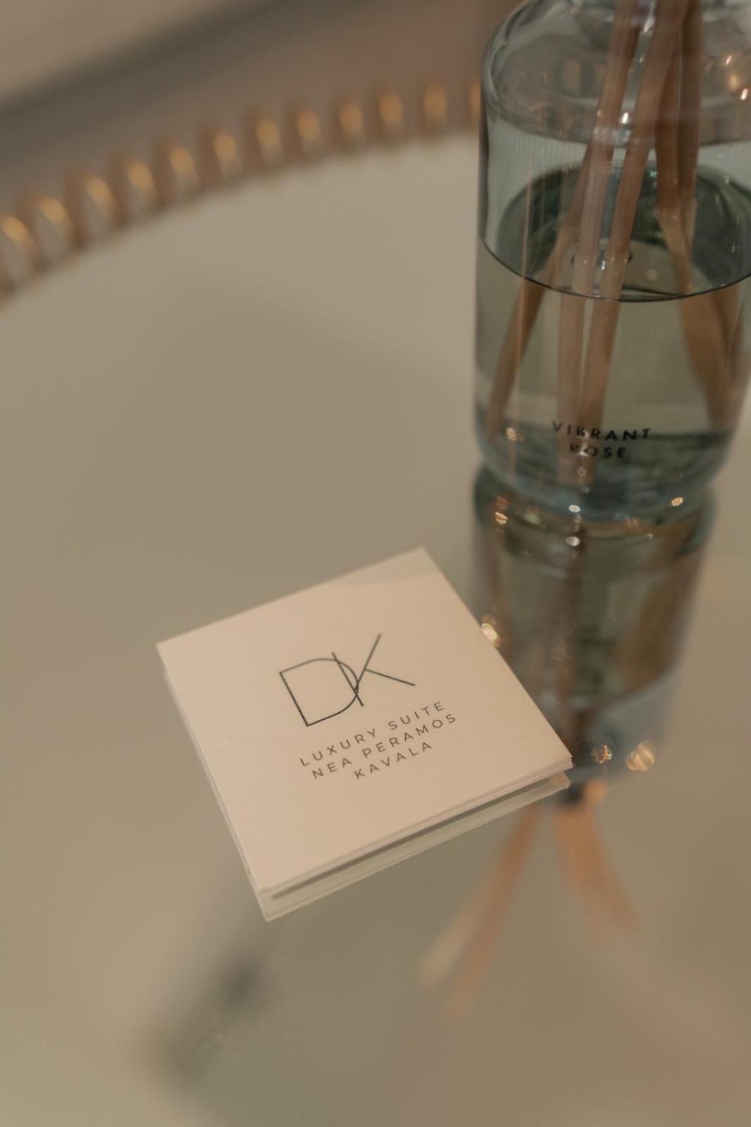 Dk Luxury Suite Néa Péramos Εξωτερικό φωτογραφία